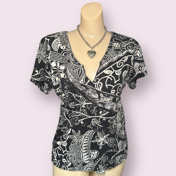 Vintage Black Floral Grunge Fairy Top - Picture 2 of 9